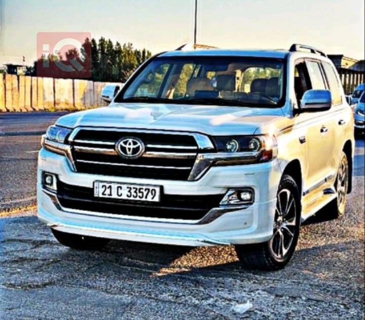 تويوتا لاندكروزر